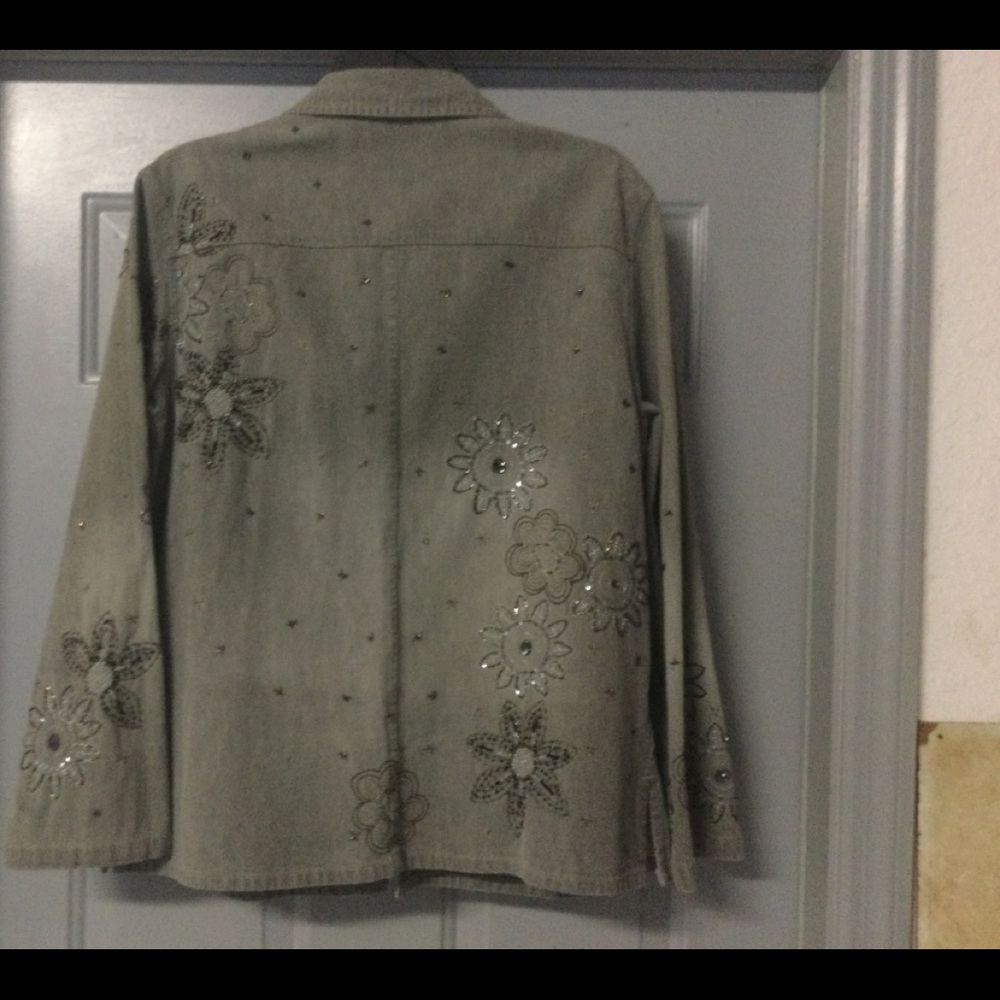 Jacket - Picture 2 of 4
